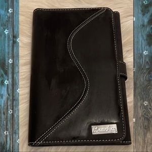 BEACHES BIFOLD BUSINESS